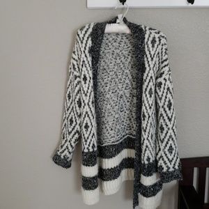 Beautiful Aztec oversized cardigan